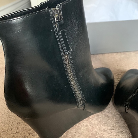 NWOB Loft Wedge Booties - Picture 6 of 11